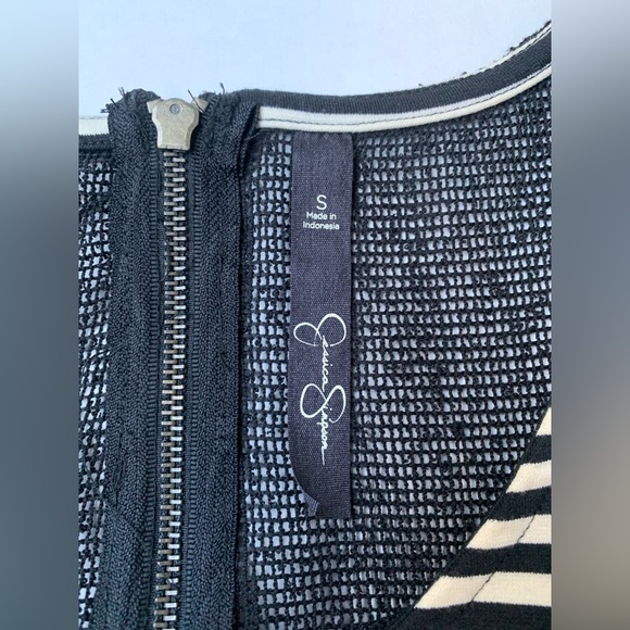 JESSICA SIMPSON Black & Beige White Striped Crop Top w/ Faux Leather Sides Small - Picture 5 of 5